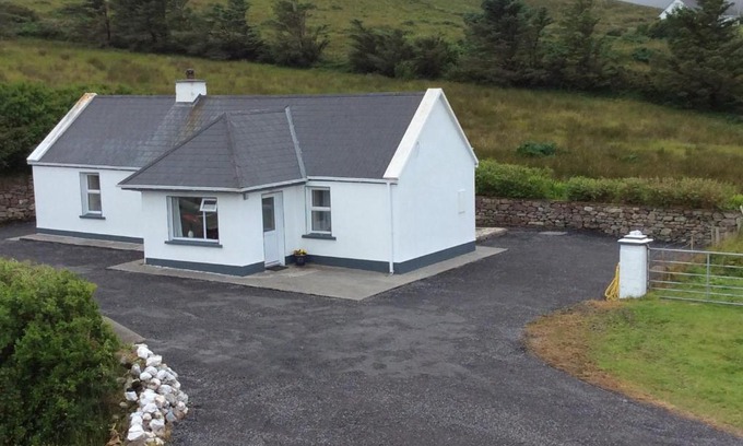 Doogort House | Seaview Cottage Dugort Achill Island