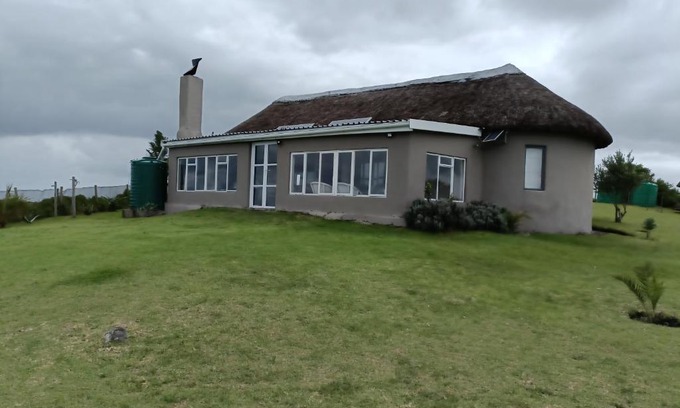 Mdumbi Ski Chalet | Seaview Cottage