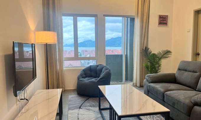 Kuah Apartment | Seaview Cube lll w/Sky Pool