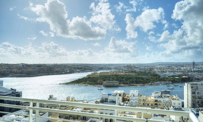 Sliema Apartment | Seaview terrace, 2bedrooms, communal pool COGO1-1