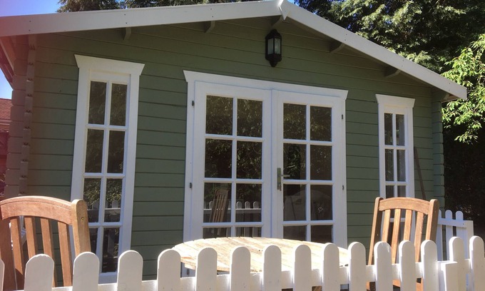Farnham Cabin | Secluded cabin with private Wood Fired Hot tub near Farnham