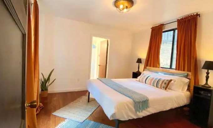 Ukiah Cottage | Secluded cottage 1 mile from downtown Ukiah!