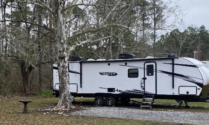 Coden RV Rental | Secluded Envious Vacay near Dauphin Island, AL