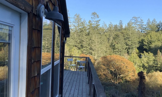 Freestone House | Secluded Farmstay