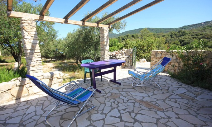 Cunski House | Secluded fisherman's cottage Cove Studenčić, Lošinj (K-3263)