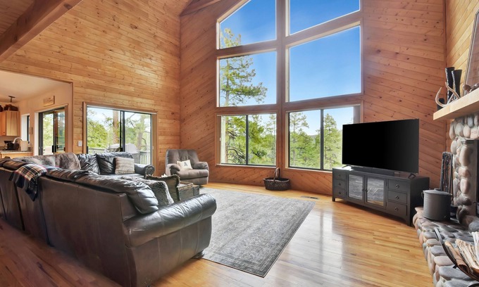 Highland Pines Cabin | Secluded Forest Retreat Charming 4Bedroom Cabin in the Heart of Prescott Forest!
