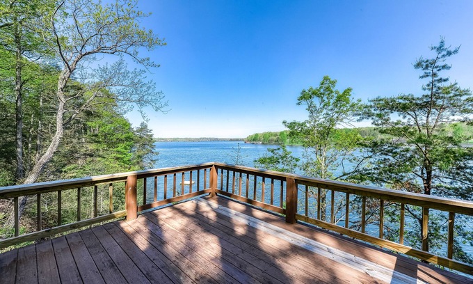 Mineral House | Secluded Lakefront Gem W/Free WiFi, Two-Level Deck, Private Dock & Great Views