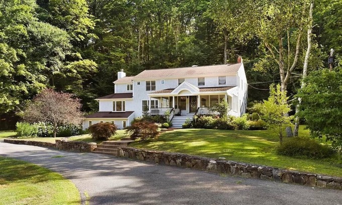 Town of New Castle House | Secluded Luxury Home – Peaceful, Comfortable, and Fully Private.