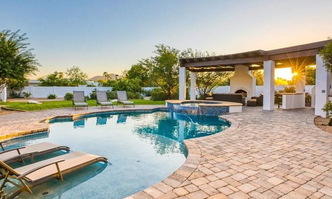 Tierra Feliz North House | Secluded Mountain Luxury with Pool, Spa & Outdoor Dining