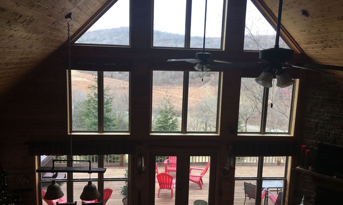 Watertown Cabin | Secluded Mountain Cabin w/hot tub-Nashville TN-Pet and Kid friendly