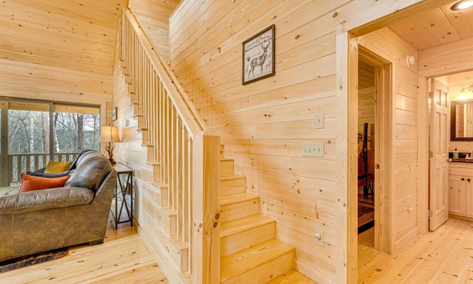Unaka Cabin | Secluded Murphy Cabin Rental w/Deck & Fire Pit!