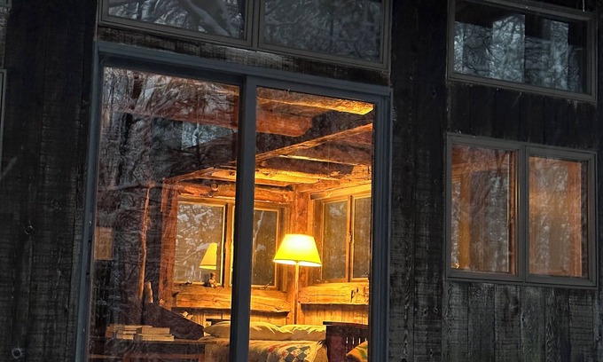 New London Cabin | Secluded Quiet Cabin with Sauna