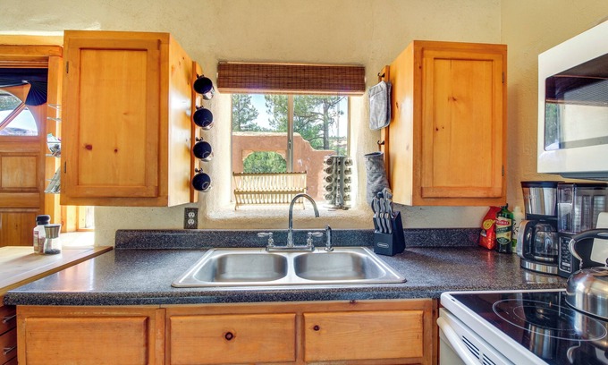 Ramah Cottage | Secluded Ramah Cottage: Patios & Outdoor Fireplace