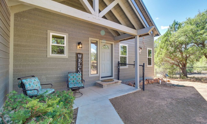 Linden House | Secluded Show Low Home Near Hiking Trails!
