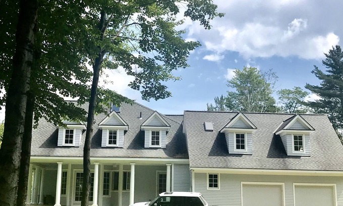 Winhall House | Secluded Stratton VT retreat. Spacious Luxurious 4 Lvls 5600 SF, 3DHT, Gour Kit