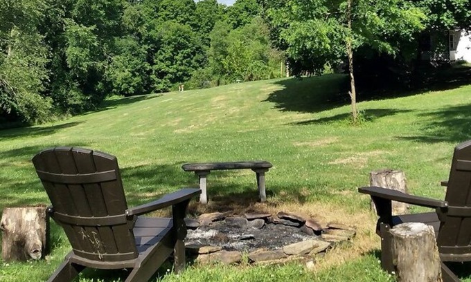Chester Cottage | Secluded Wilderness & Spa On Historic 2k Acre Wild Life Area