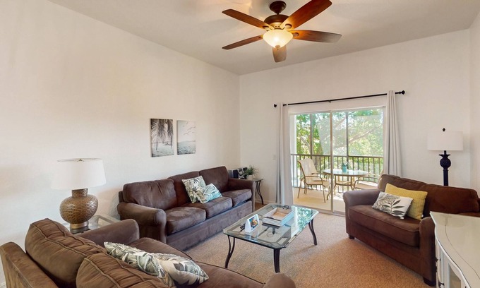 Bahama Bay Condo | Second-Floor Condo with Balcony & Shared Sauna, Tennis Court, Gym, Basketball