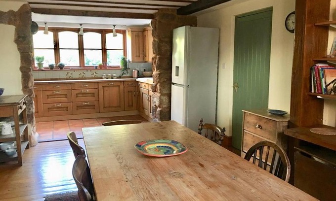 Alphington House | Secret Garden Cottage