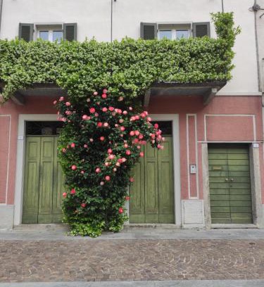 Mandello del Lario Apartment | Secret Garden Mandello