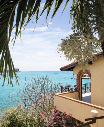 Lance aux Epines Hotel | Secret Harbour Boutique Hotel and Marina