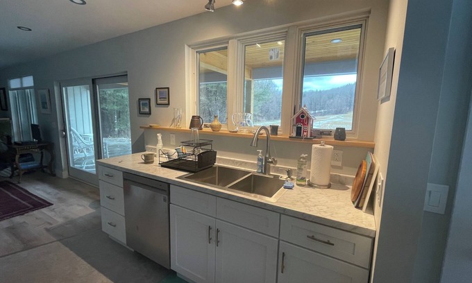 Williamstown Apartment | Secret, one-bedroom hideaway overlooking picturesque field in Williamstown