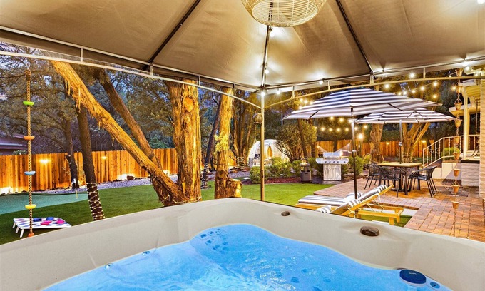 West Sedona House | Sedona Villa: Resort Backyard, Hot Tub, Golf, Pets, Tesla Charger