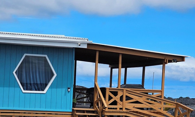 Pahoa House | See the Ocean, the mountain and the Stars!