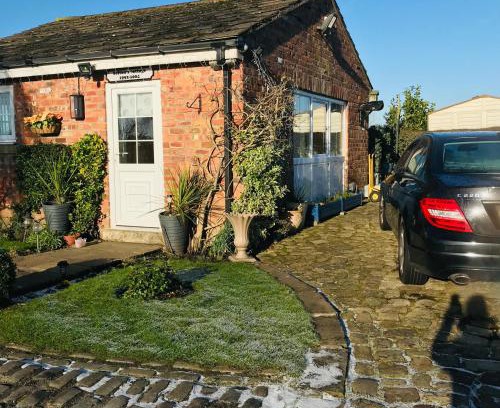 Aughton Apartment | Sefton Cottage