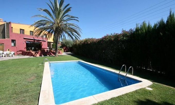 Vilamaniscle Cottage | Self catering Cal Sisco for 15 people