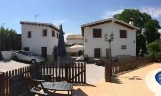 Martos Cottage | Self catering La Acacia for 12 people
