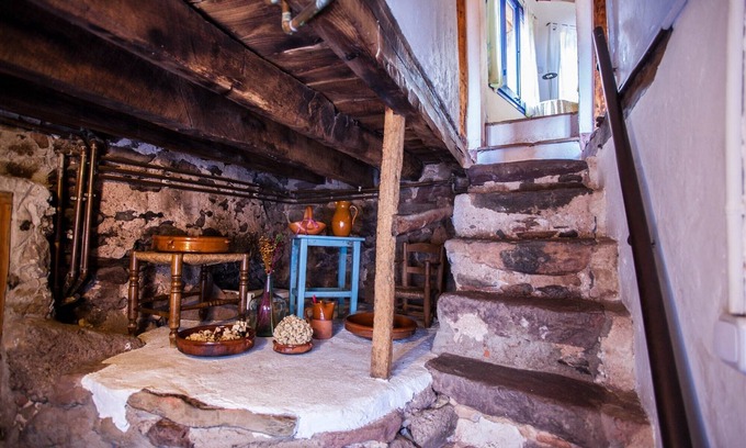 Riudaura Cottage | Self catering La Rovirota for 6 people