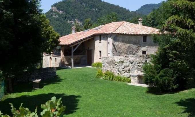 Vidra Cottage | Self catering Mas Quintana de Ciuret for 16 people