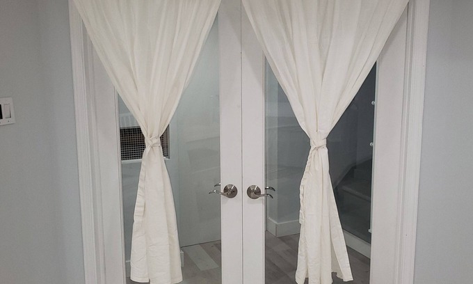 Oakville Apartment | Self-contained Basement Apartment