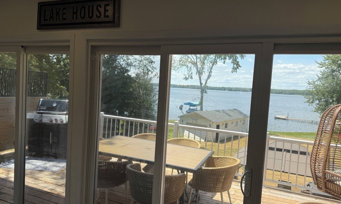 Selwyn Cottage | Selwyn Buckhorn Lakehouse