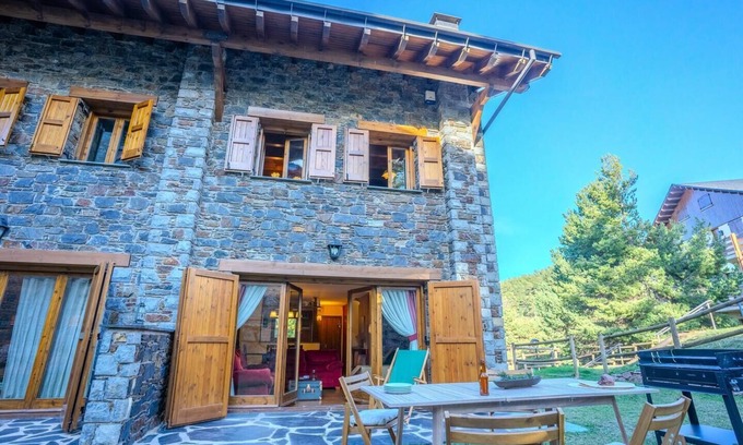 Alp House | Semi-detach house at the foot of the La Molina slopes