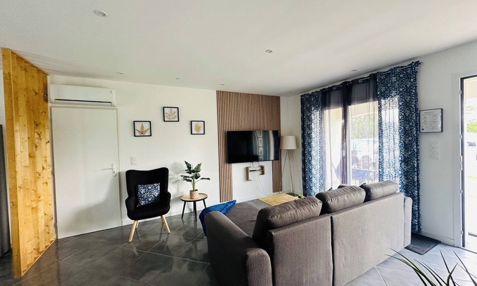 Tonneins House | Semi-detached house ELM Wifi Peaceful Ideal stay Family, Friends and Work