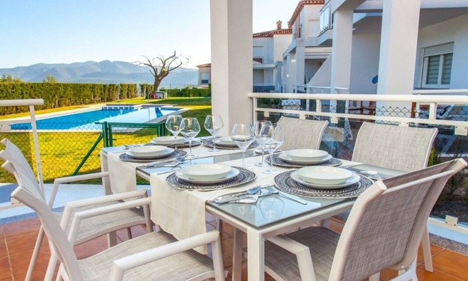 Alcalali House | Semi-detached house, wifi, air conditioning, swimming pool and car charger.