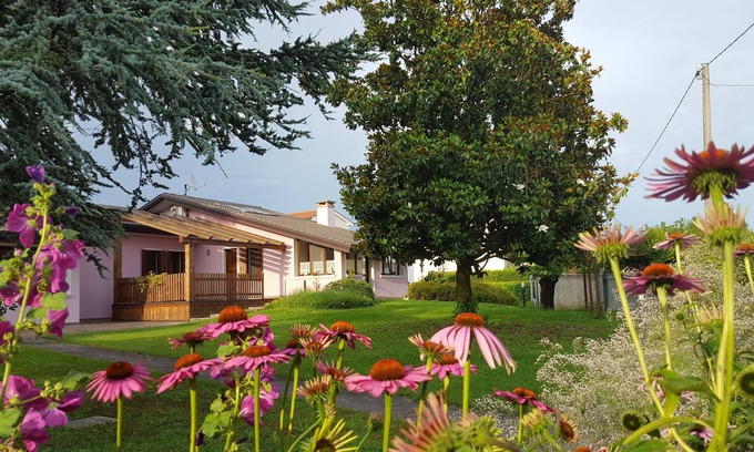 Nogare House | Semi-detached house with garden in a quiet area of Padua