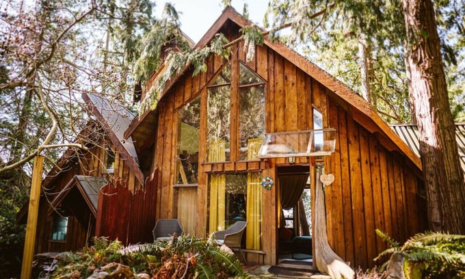 Galiano Bed & Breakfast | Sensational Sunrise Suite