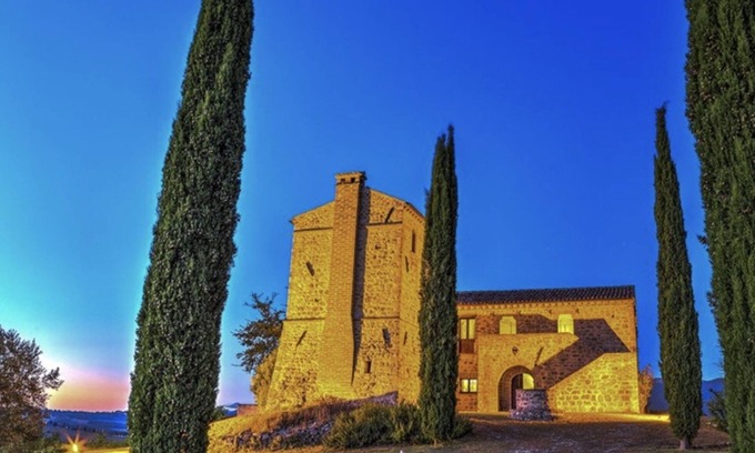 Acquasparta Villa | Sept 2025 special - 10% off! 360° views, pool, AC, pizza oven & bocce court