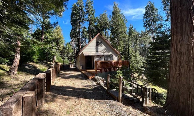 Posey House | Sequoia National Forest CabinD