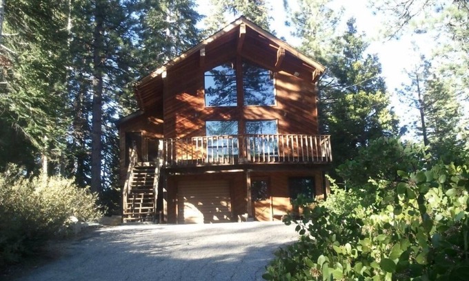 Ponderosa House | Sequoia Redwoods, Mountains, Trails, Rock Climbing, Horses, Fishing