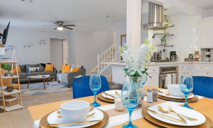 Grogan's Mill House | SERENE BOHEMIAN MANOR|FAMILY RETREAT|4BD 2.5BA