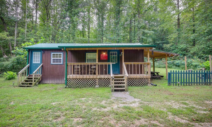 Briceville Cabin | Serene Briceville Vacation Rental Cabin w/Grill!