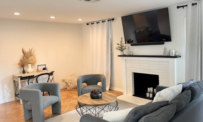Altadena House | Serene House close to Old Town and Rose Bowl