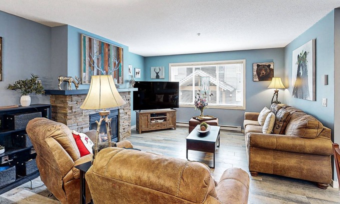 Big White Ski Resort Condo | Serene mountain retreat with private hot tub and dog-friendly