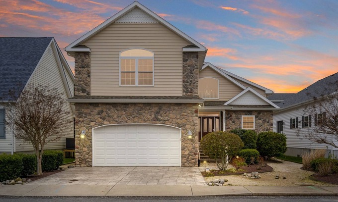 Caine Woods House | Serene Sea Captain - a Beautiful 5 Bedroom Family Home in North Ocean City!