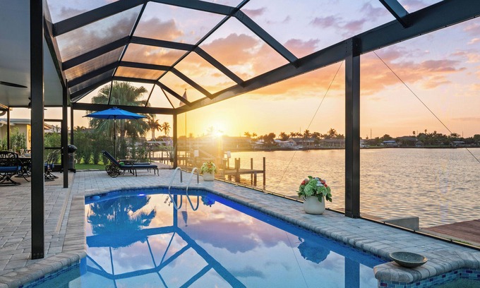 Caloosahatchee House | Serene Sky - Pool Table/Ping Pong Table Arcade Game Fun - Gulf Access
