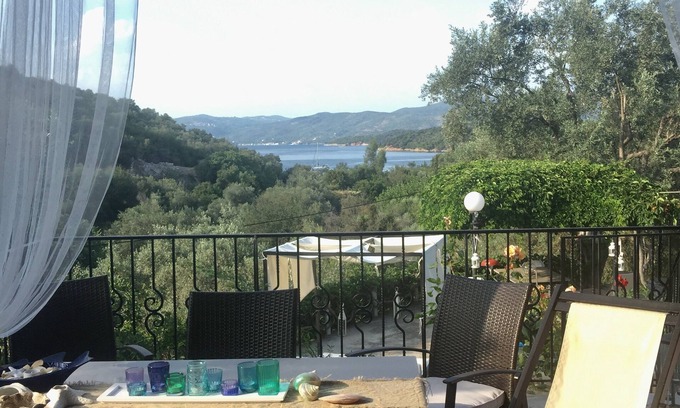 Kali Vrysi House | Serene, spacious, sea view dream house in south Pelion