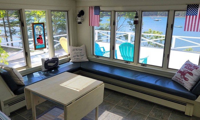 Sorrento House | Serenity A Deck w Great View, 14 mins to Quiet Side Acadia